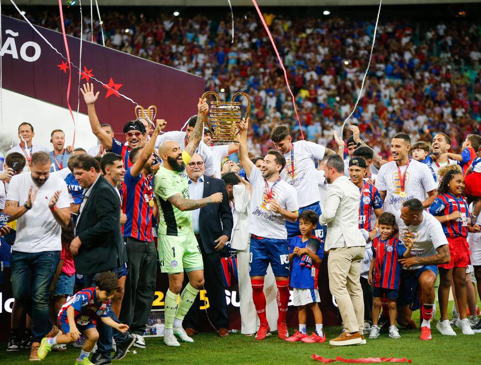 Bahia comemora titulo da Copa do Nordeste 2025