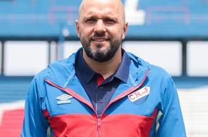 Brasileiro Jadson Viera e o novo tecnico do Nacional-URU (Foto: Club Nacional de Football) Brasileiro Jadson Viera e o novo tecnico do Nacional-URU (Foto: Club Nacional de Football)