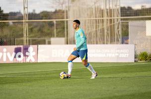 Iago em acao durante treino da selecao brasileira sub-20 (Foto: Nelson Terme / CBF)