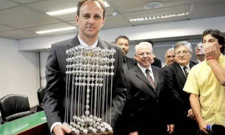 Justica do Rio rejeita acao do Flamengo e determina Sport como campeao de 87 e Sao Paulo vencedor da Taca das Bolinhas