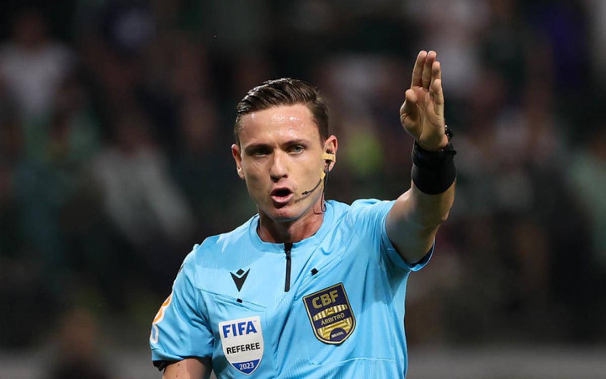 Ramon Abatti Abel foi o responsavel por apitar Sao Paulo x Palmeiras, pela 27a rodada do Campeonato Brasileiro