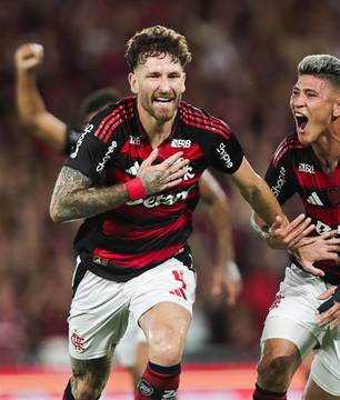 Flamengo empata com Palmeiras na liderança e reacende sonho do título brasileiro