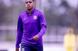 Gui Negão perde espaço no Corinthians com trio GYM