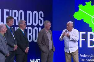 No 2o Forum Brasileiro dos Treinadores de Futebol, Leao e Oswaldo de Oliveira criticaram invasao de estrangeiros (Foto: Reproducao)