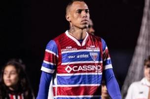 Breno Lopes em campo pelo Fortaleza (Foto: Divulgacao / Fortaleza)