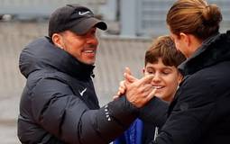 Rumores ligam Filipe Luís ao Atlético, mas Simeone segue intocável