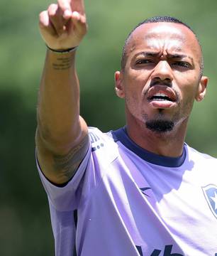 Palmeiras negocia contratação de Marlon Freitas, do Botafogo