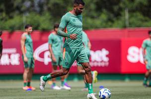 Thiago Santos em treino do Fluminense (Foto: Marina Garcia / Fluminense)