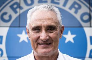 Tite assinou contrato com o Cruzeiro ate o final de 2026 (Foto: Gustavo Aleixo/Cruzeiro)