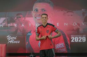 Yuri Alves, atacante do Atletico-GO (Foto: Bruno Corsino/ACG)