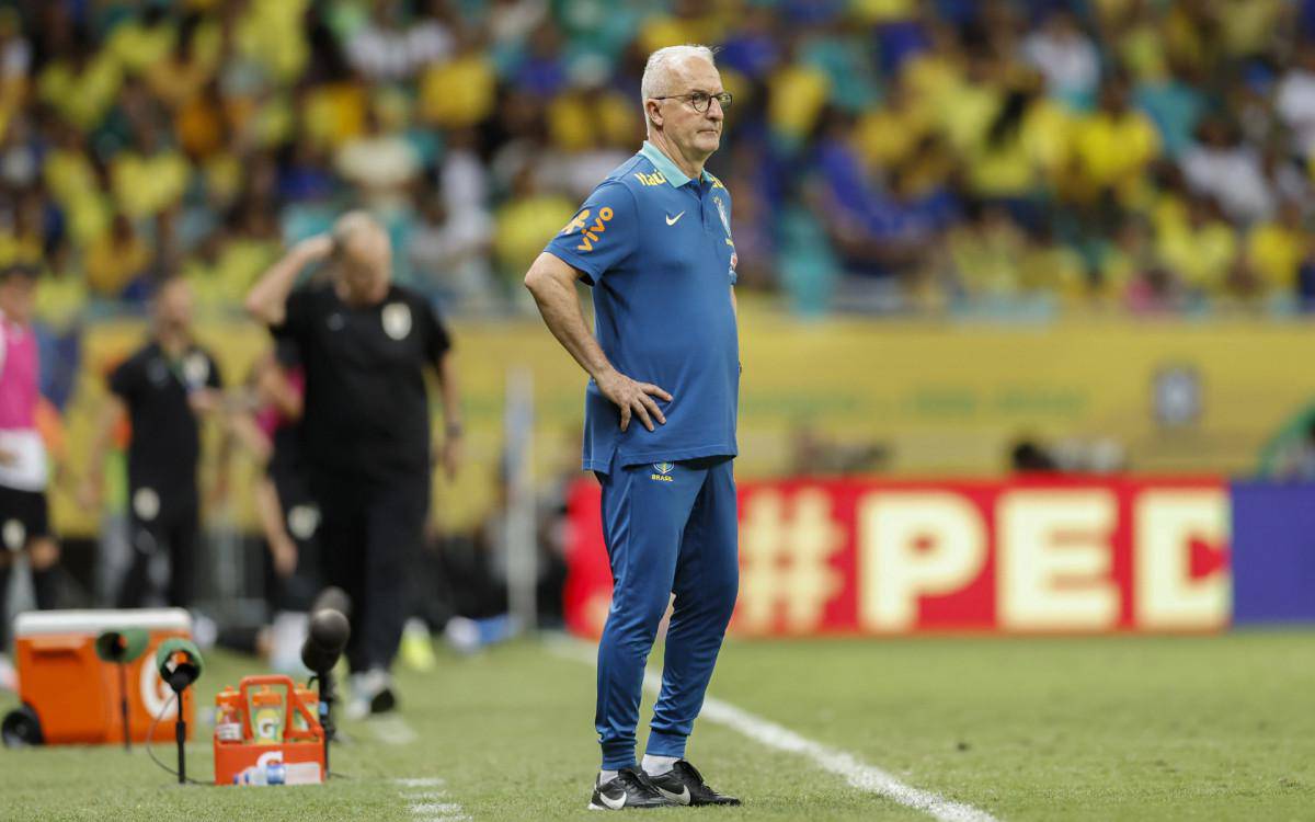 Dorival Junior ainda nao conseguiu demonstrar confianca sob o comando da Selecao