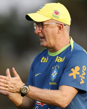 Dorival Júnior Inicia Treinos com foco em Vini Jr e Endrick