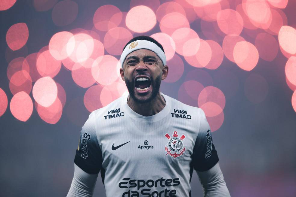 Memphis Depay em Corinthians x Palmeiras