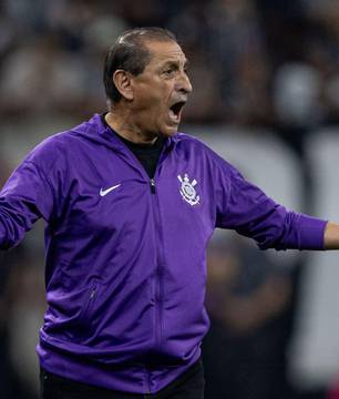 Ramón Díaz, ex-Corinthians, cotado para seleção peruana