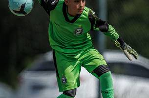Aos 11 anos, cria da base ja foi sondado por equipes como o Flamengo e o Gremio (Foto: Fabiano Rateke/Arquivo pessoal)