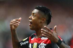 Bruno Henrique e idolo do Flamengo (Foto: Gilvan de Souza/Flamengo)
