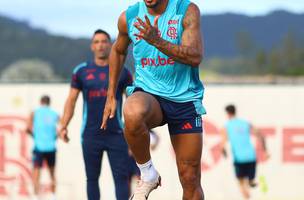 Danilo em treino do Flamengo (Foto: Gilvan de Souza / Flamengo)