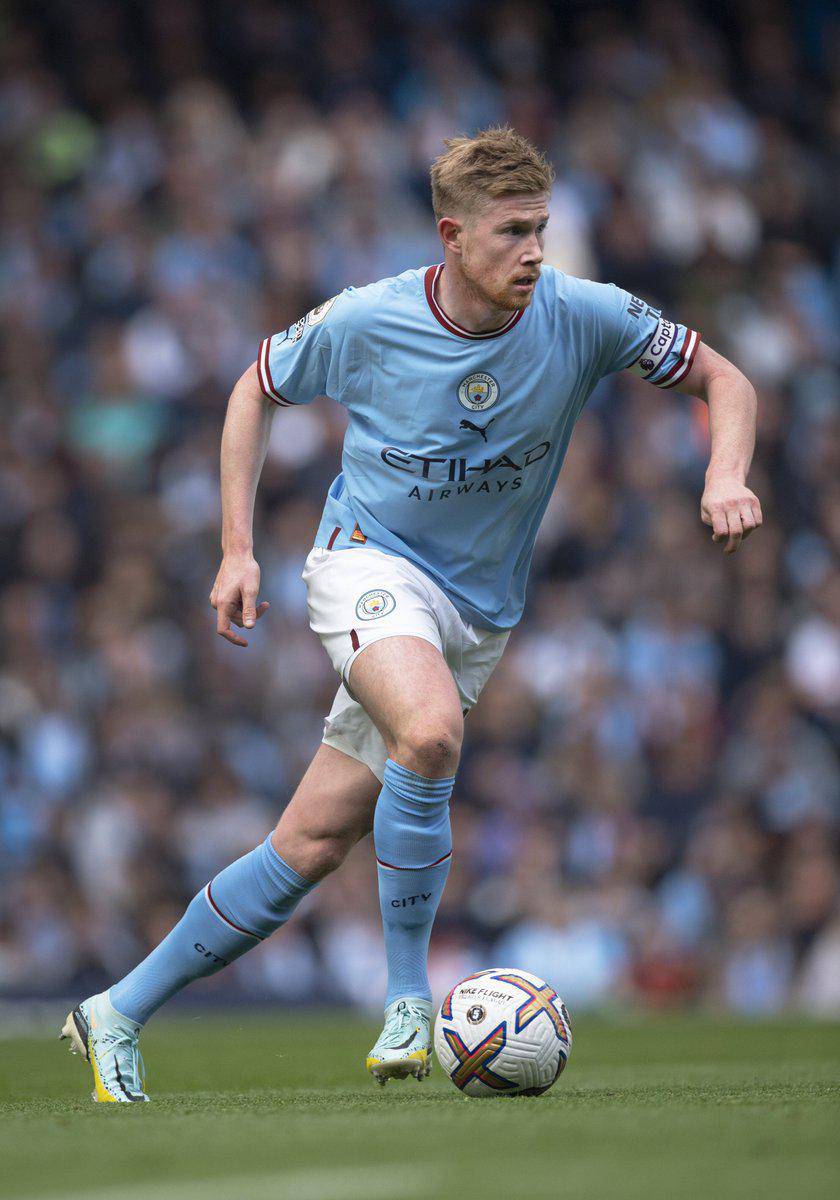De Bruyne marcou tres gols em 21 jogos pelo City contra o Manchester United