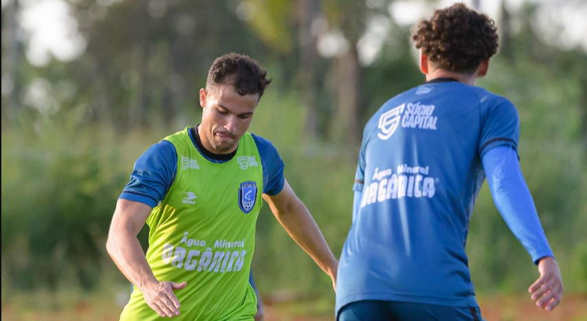 Equipe de Goiás é um adversário já conhecido do lateral-direito