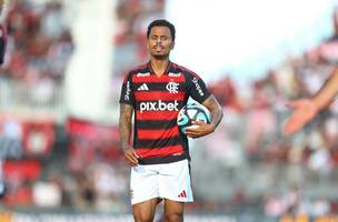 Flamengo nao levara Allan para jogo contra a LDU (Foto: Gilvan de Souza / CRF)