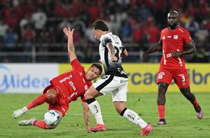 Fora de casa, Timao soma primeiro ponto no torneio continental (Foto: Divulgacao/ Twitter/ Sul-Americana)