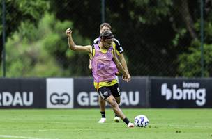 Galo chega em momento conturbado contra o Botafogo. (Foto: Paulo Henrique Franca / Atletico)