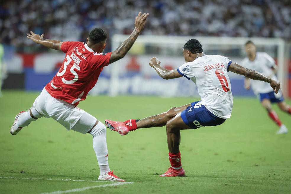 Jean Lucas em Bahia x Internacional