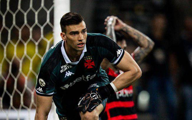 Jogo foi marcado por chances claras, duelo intenso e atuacao heroica de Leo Jardim no Maracana