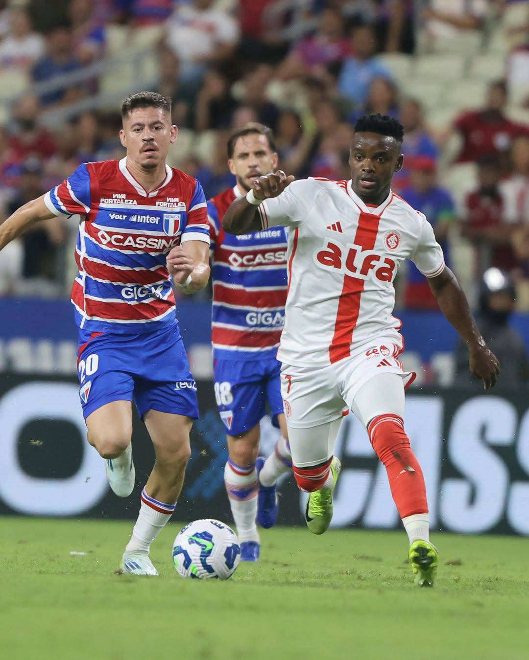 Pela 4a rodada do Campeonato Brasileiro, Fortaleza e Internacional empataram em 0x0 na Arena Castelao.