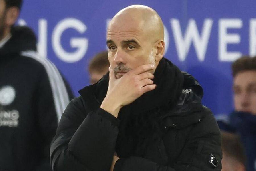 Pep Guardiola nao poupou criticas apos empate no classico de Manchester.