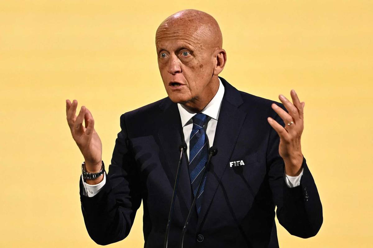 Pierluigi Colina e chefe do Comite de Arbitragem da Fifa