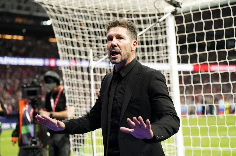 Simeone pede calma aos torcedores em Atletico de Madrid x Real Madrid