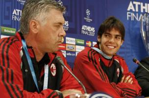 Ancelotti e Kaka ja trabalharam juntos no Milan e no Real Madrid (Foto: Olivier Morin / AFP)