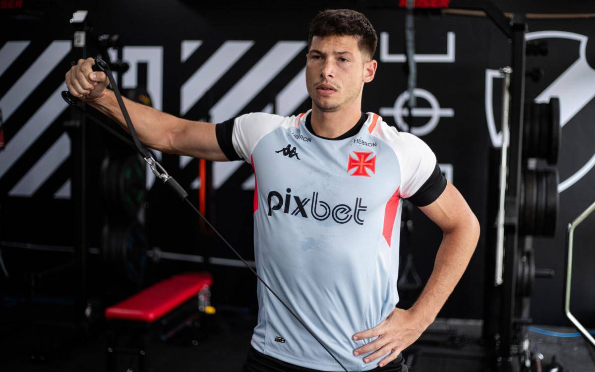 Capasso chegou ao Vasco em fevereiro de 2023, mas não conseguiu se firmar no time