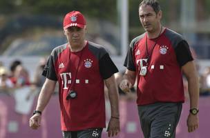 Carlo Ancelotti e Paul Clement trabalharam juntos no Bayern de Munique (Foto: Guenter Schiffmann / AFP)