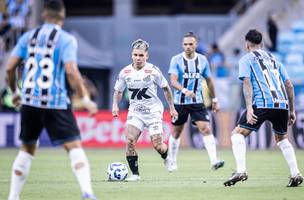 Em um duelo direto na zona de rebaixamento do Brasil. (Foto: Raul Baretta / Santos FC.)