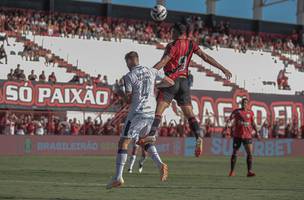 Empate em 1 a 1 teve gol anulado pelo VAR, reclamacao do Remo e emocao nos acrescimos em Goiania (Foto: Bruno Corsino - Divulgacao Atletico-GO)