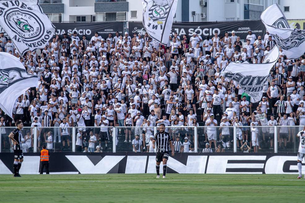Figueirense x Ponte Preta - Orlando Scarpelli