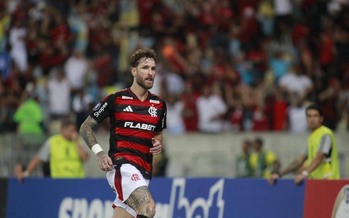 Leo Pereira marcou o gol que abriu o placar em Flamengo x Deportivo Tachira