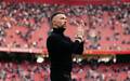 O tecnico pediu demissao do clube apos a perda do titulo (Foto: Reproducao / AFC Ajax
