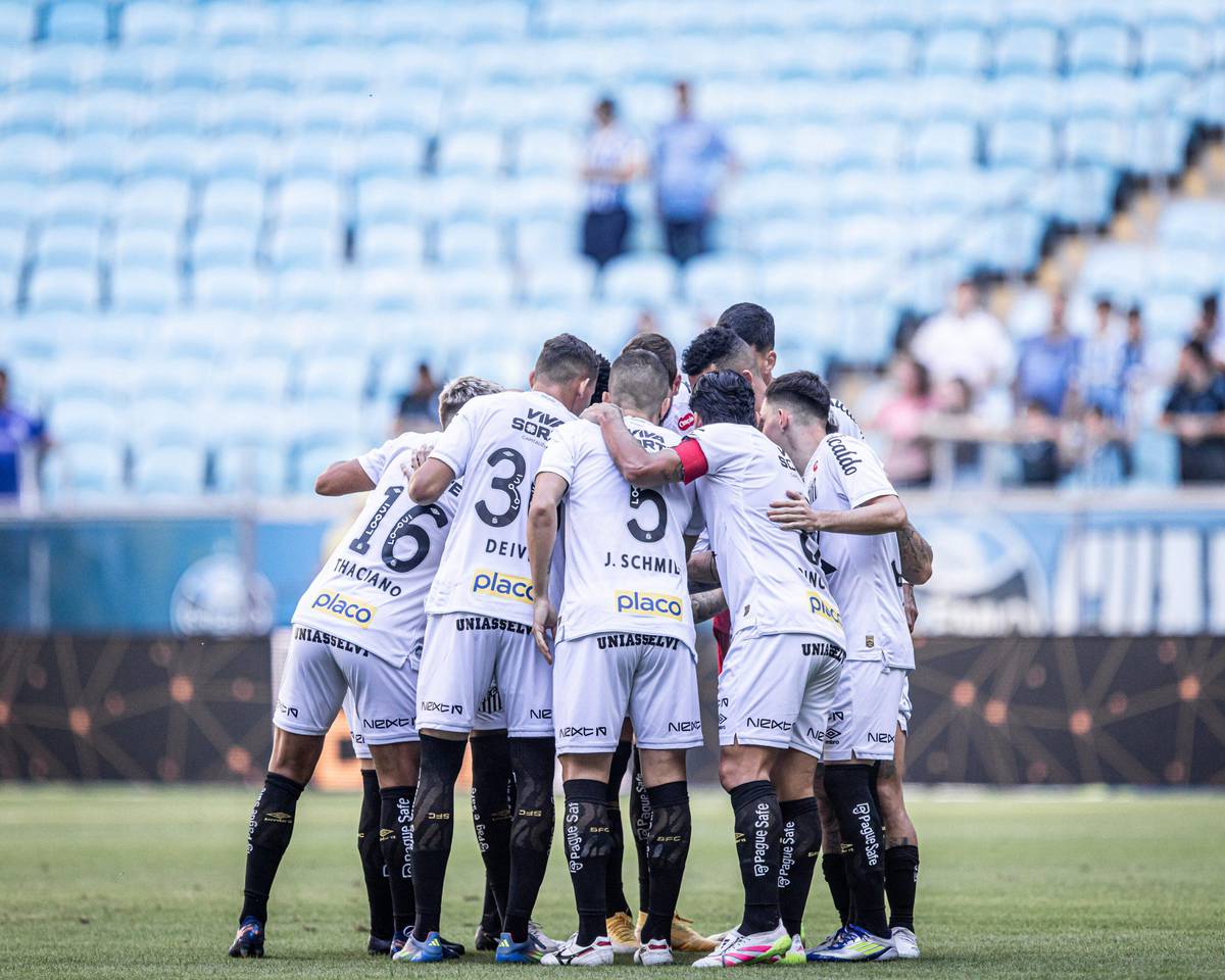 Santos e Ceara empataram em 0 a 0 na noite desta segunda-feira, no Allianz Parque.