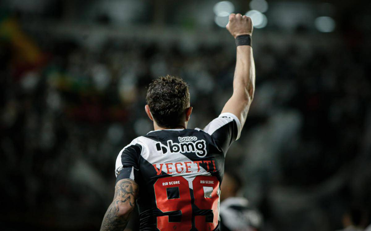 Vegetti marcou seus dois primeiros gols com Diniz e ja alcancou artilharia do Brasileiro