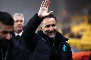 Vitor Pereira e o tecnico do Wolverhampton (Foto: Reproducao / AFP)