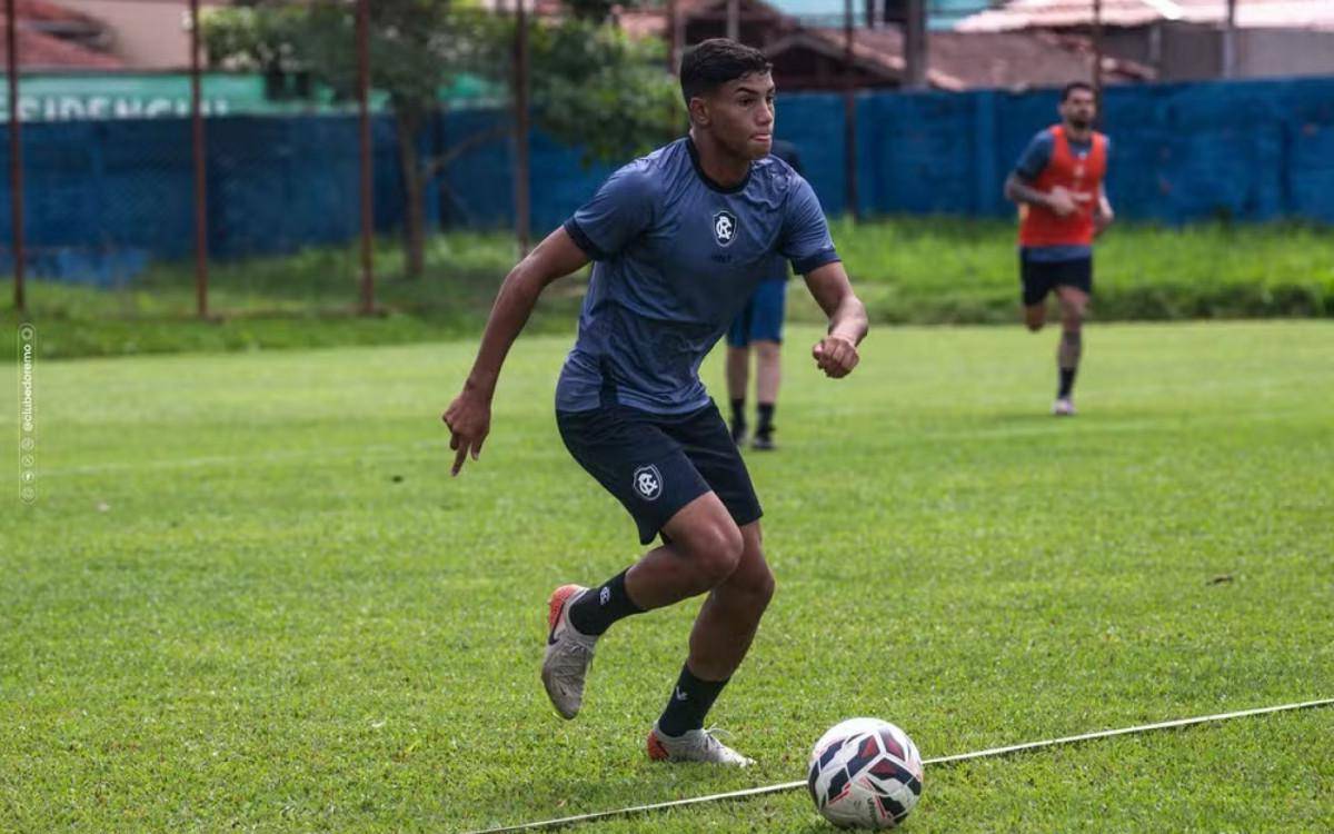 A principio, Kadu chegaria para defender o sub-20 do Botafogo