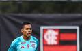 Alex Sandro em treino do Flamengo (Foto: Gilvan de Souza / Flamengo