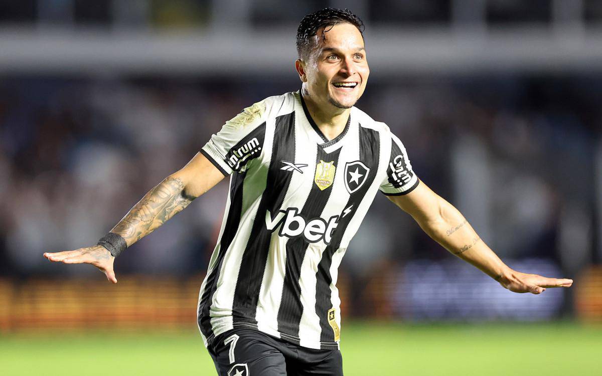 Artur anotou o gol da vitoria do Botafogo