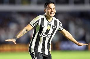 Artur anotou o gol da vitoria do Botafogo (Foto: Vitor Silva / Botafogo)