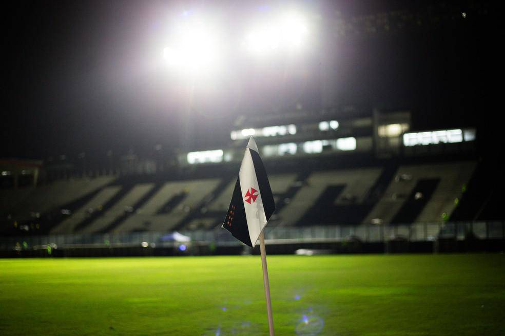 Bandeira do Vasco em Sao Januario