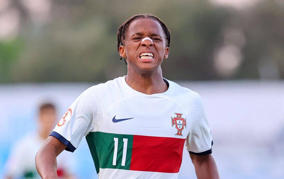 Barcelona esta perto de contratar Cardoso Varela