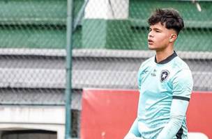 Bruninho Samudio e destaque na base do Botafogo (Foto: Reproducao de Insatagram)